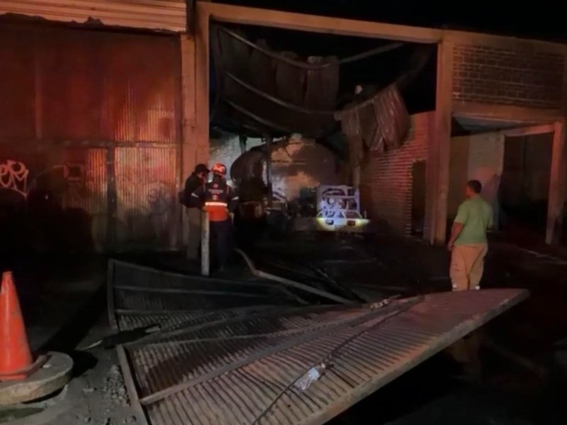 #Villagrán Explosión por extracción ilegal en ducto de PEMEX deja daños materiales, hasta el momento no hay lesionados