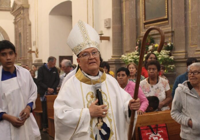 Obispo Enrique Díaz, asegura que es alarmante la emigración de familias en Guanajuato por la violencia criminal