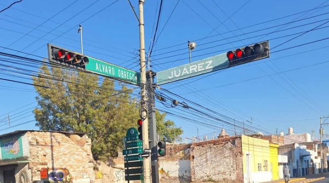Ciudadanos salmantinos reportan fallas en semáforos del Centro y Faja de Oro