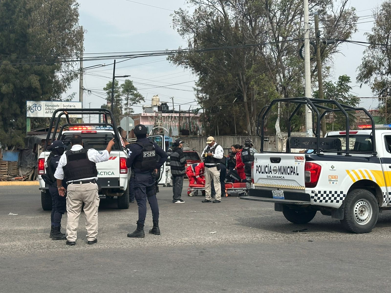 Choque entre patrulla de la FSPE y un motociclista deja un lesionado en La Cruz, #Salamanca