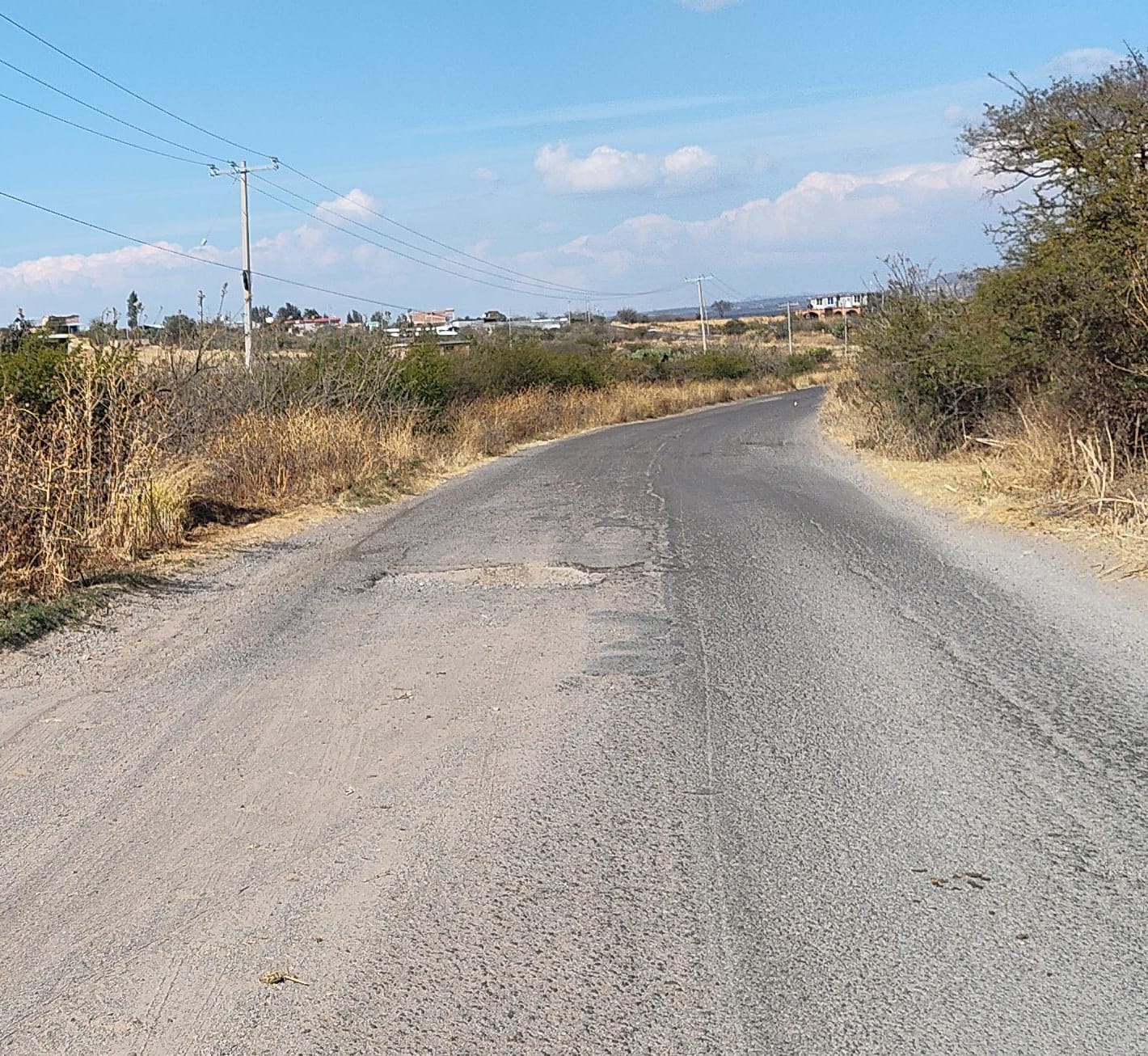 Habitantes de zonas rurales en #Salamanca denuncian abandono de caminos. Han pasado años y siguen en las mismas condiciones