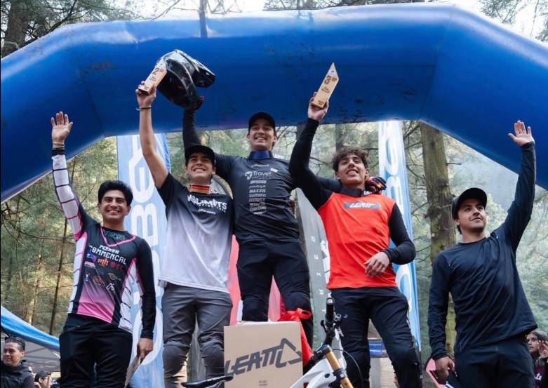 Fabián Alcántar vuelve a destacar en el deporte. Salmantino logra cuarto lugar nacional en la primera parte del Campeonato Nacional de Down Hill.