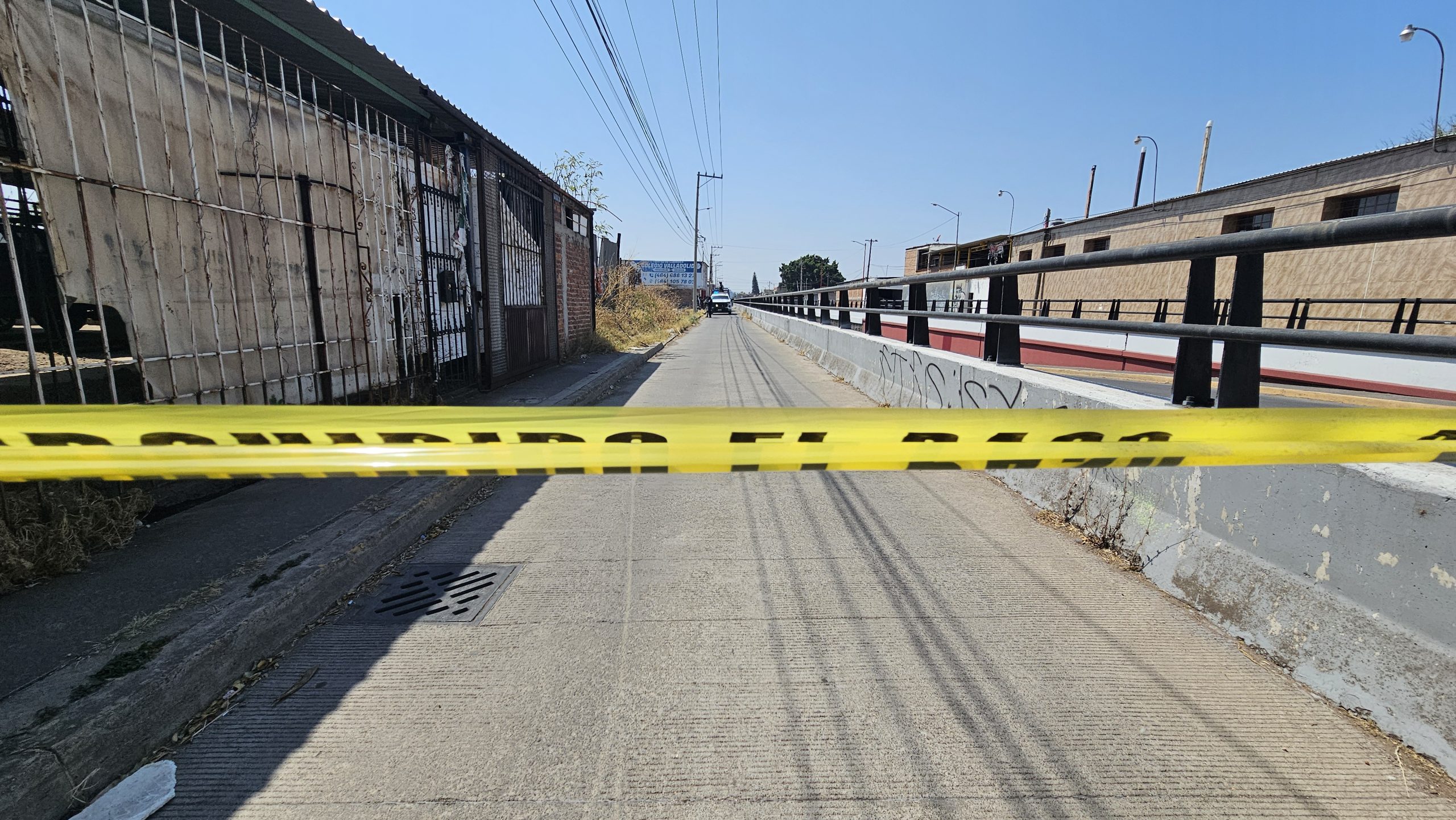 🔴 Ejecutan a masculino a un costado de desnivel de Avenida Cazadora #Salamanca
