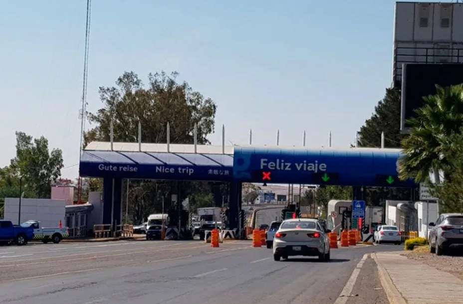 Libia Dennise y su gabinete desconocían privatización de la carretera de cuota #Silao-#Guanajuato realizada por Diego Sinhue