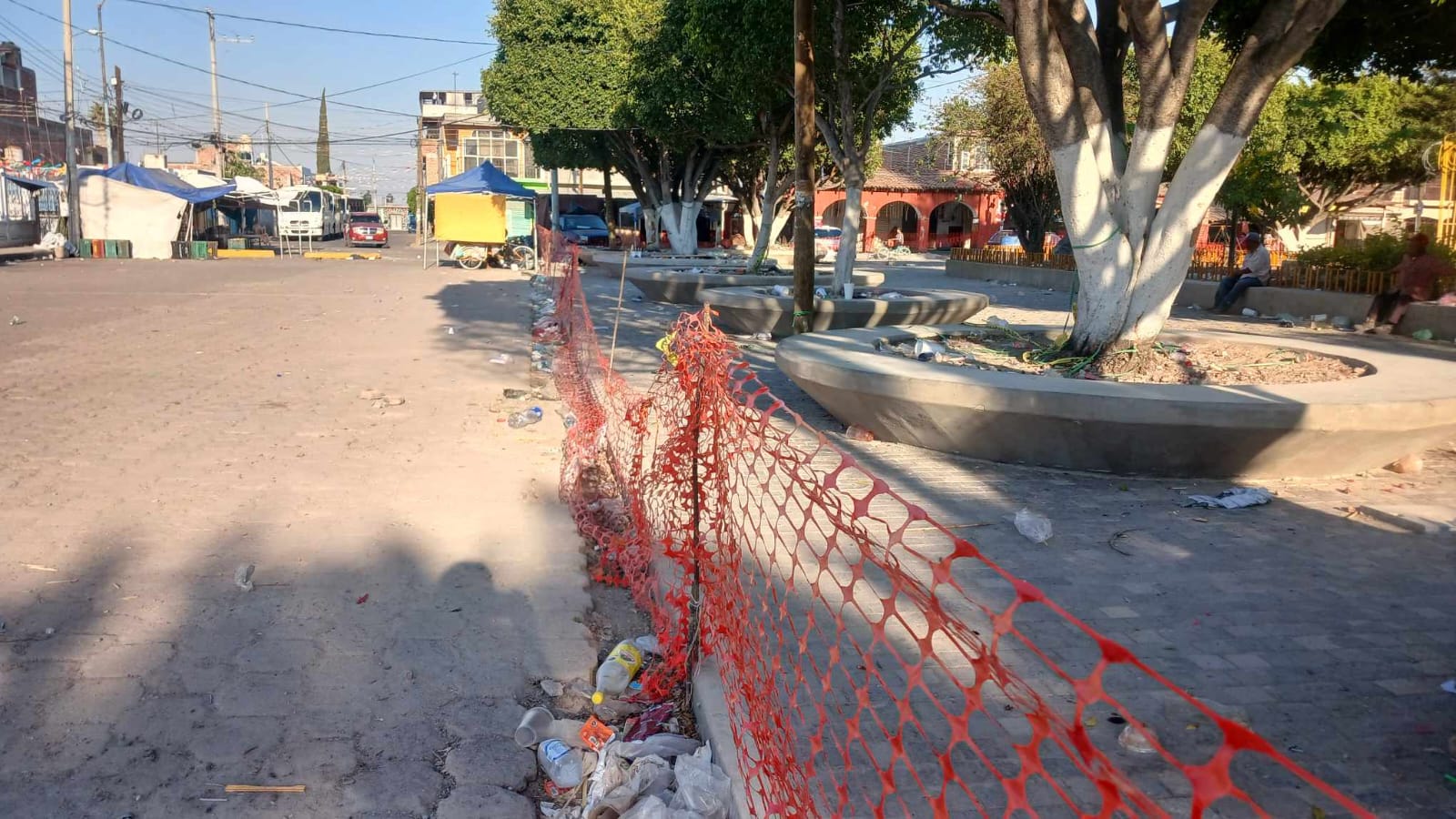 “Después de cobrar desaparecen”, comerciantes acusan a Fiscalización en comunidad de Valtierrilla