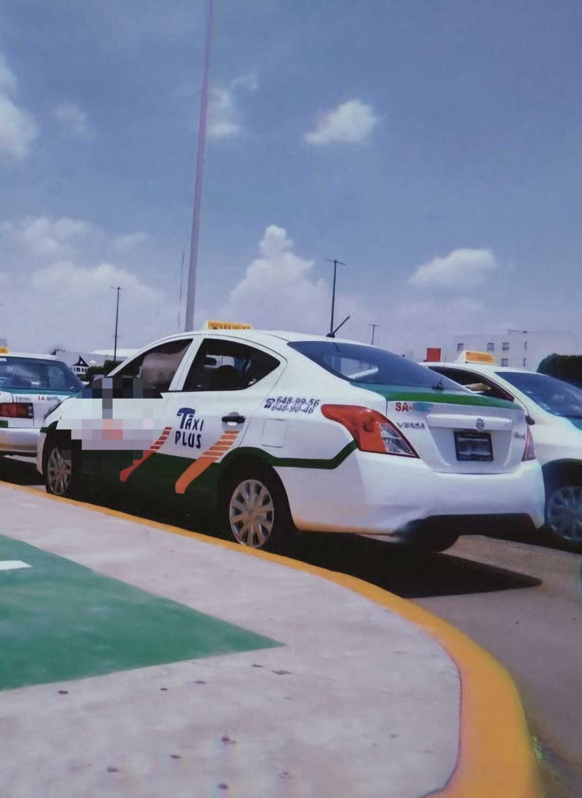 #Salamanca Localizan taxi abandonado, continúa el chófer en calidad de desaparecido 