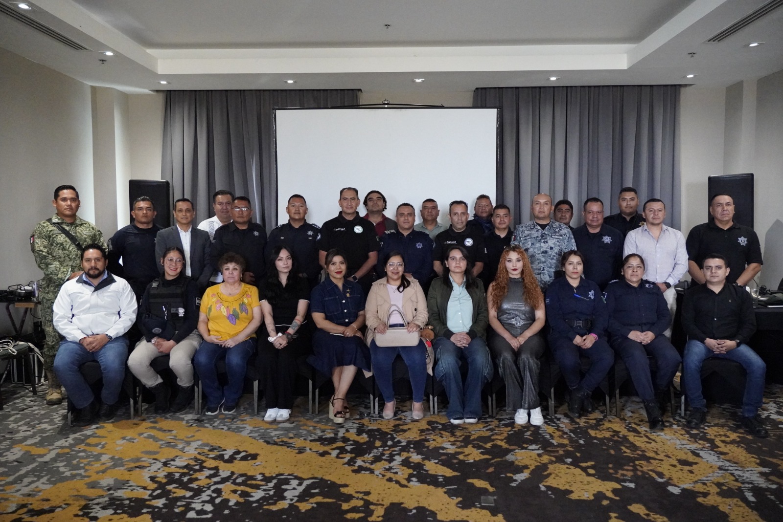 🥴 Presumen taller contra la extorsión en Salamanca, pero César Prieto no estuvo presente y los resultados siguen sin verse