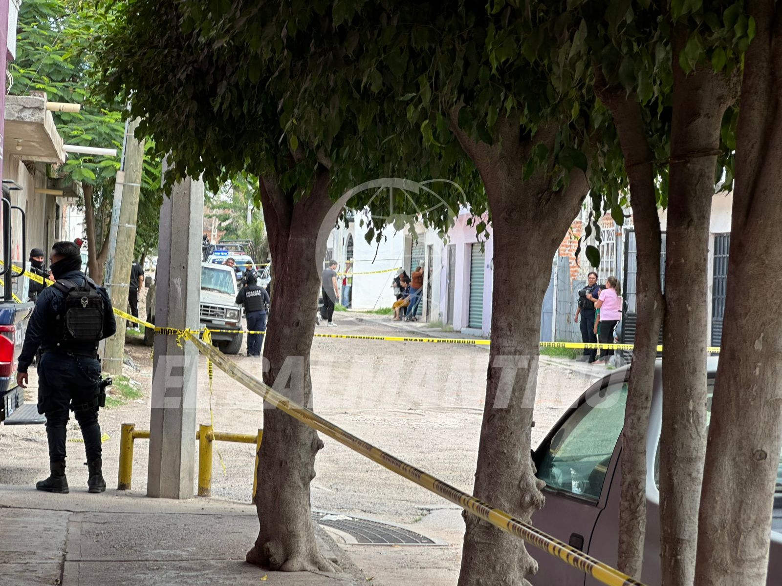 Asesinan a un masculino al interior de un taller en la colonia San Isidro, en #Salamanca