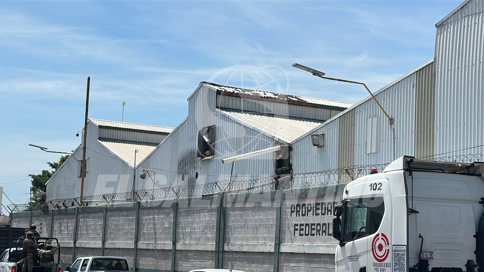 Reportan incendio en una bodega al interior de la Refinería de #Salamanca