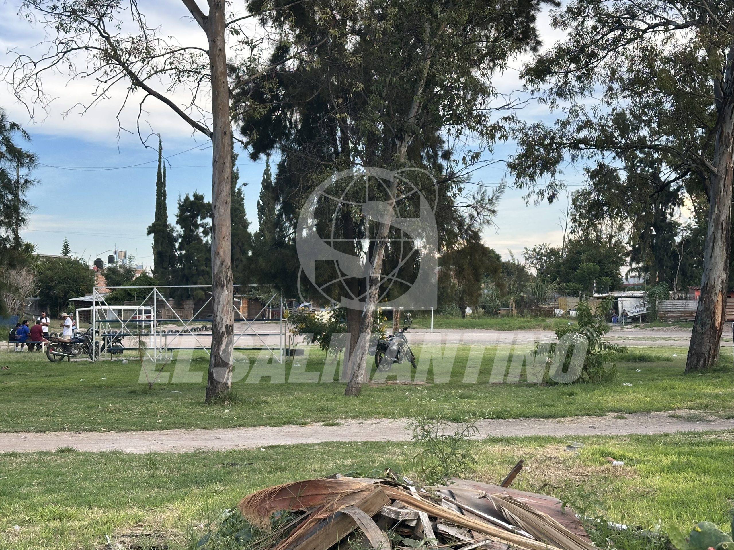 Atacan con arma de fuego a un hombre durante partido de futbol en la Progreso Industrial, #Salamanca