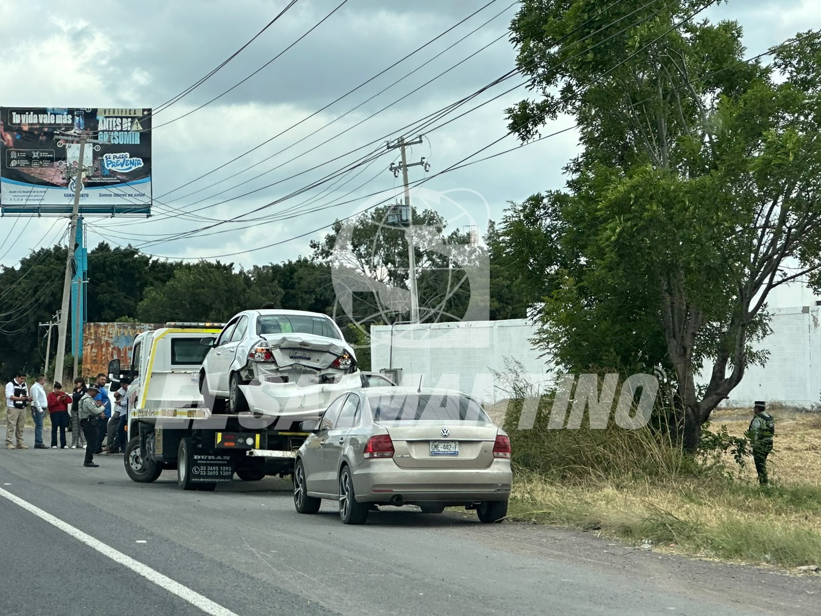 Accidente vial en la #Irapuato-#Salamanca deja daños materiales en al menos dos vehículos
